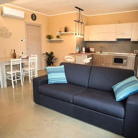 Vanda Luxury House Near Gardaland And Garda Apartamento Castelnuovo del Garda