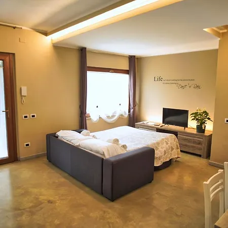 Vanda Luxury House Near Gardaland And Garda קסטלנואובו דל גארדה