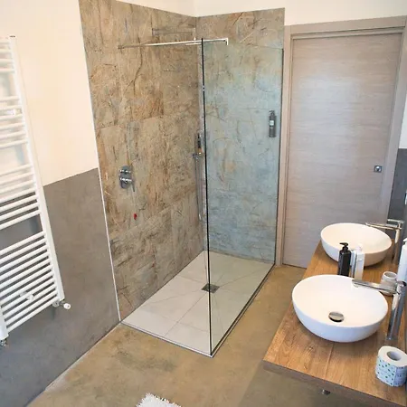 Vanda Luxury House Near Gardaland And Garda *