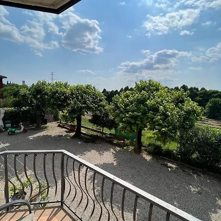 Vanda Luxury House Near Gardaland And Garda דירה *